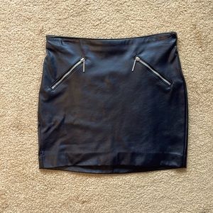 H and M leather skirt only worn twice size 2